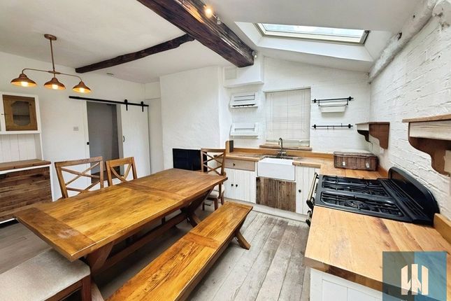 22, Woodhead Road, Holmfirth photo 5