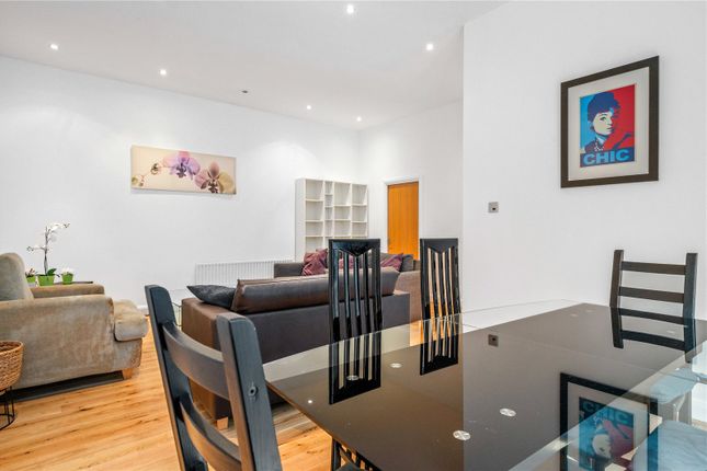 Flat for sale in Silverdale Court, 142-148 Goswell Road, London