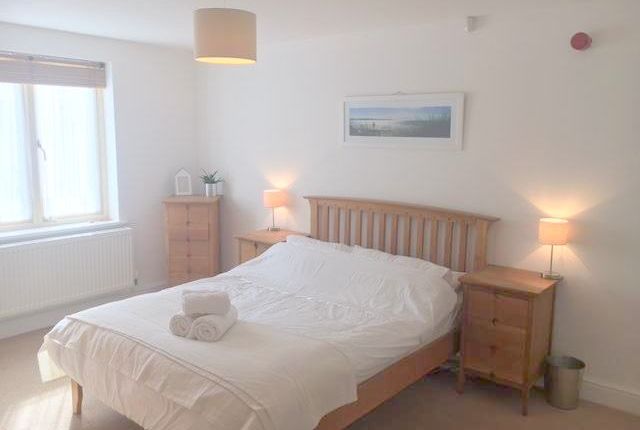 Flat 24, The Water’s Edge Apartments, Penryn photo 5