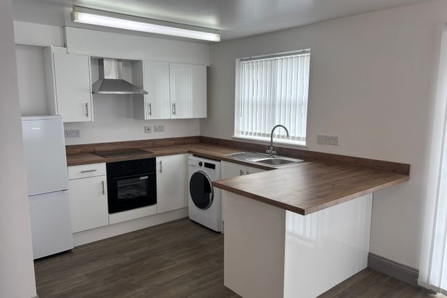 1-bed flat on Egan Court, Lord Street, Wirral, £700/mo
