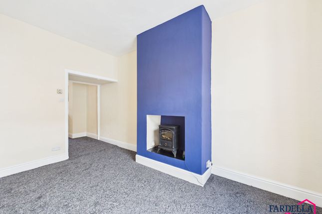12 Moore Street, Burnley photo 4