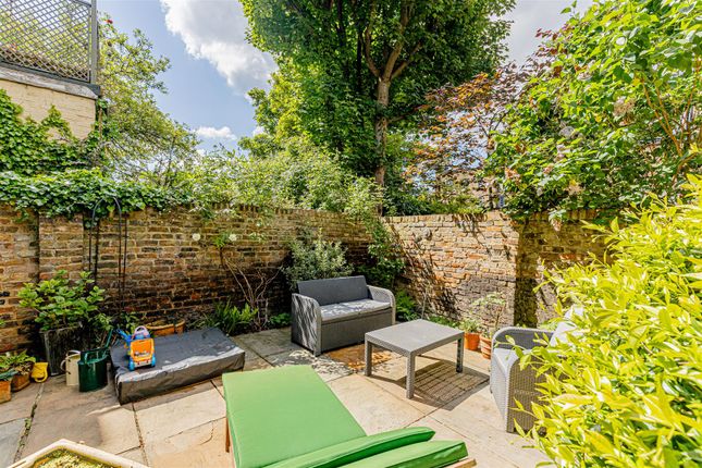 Amwell Street (21).Jpg