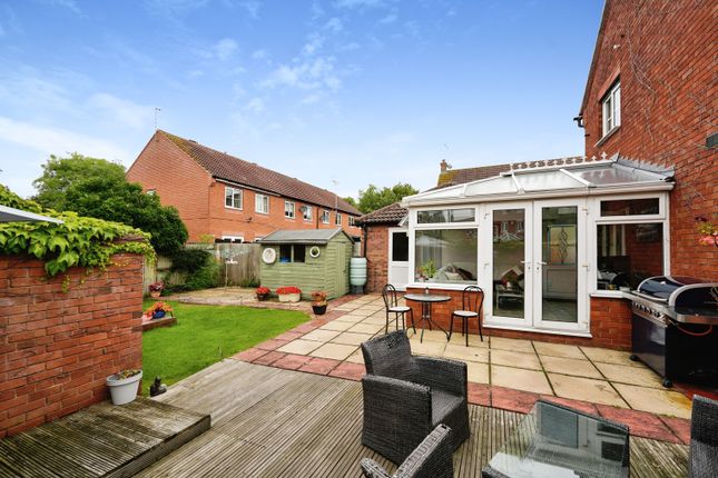 Detached house for sale in Woodland Piece, Evesham, Worcestershire