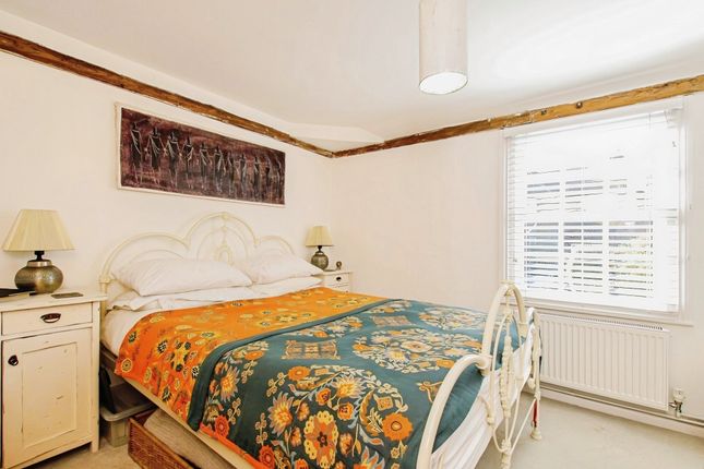 2-bed house on 19, SAFFRON WALDEN, £1,450/mo