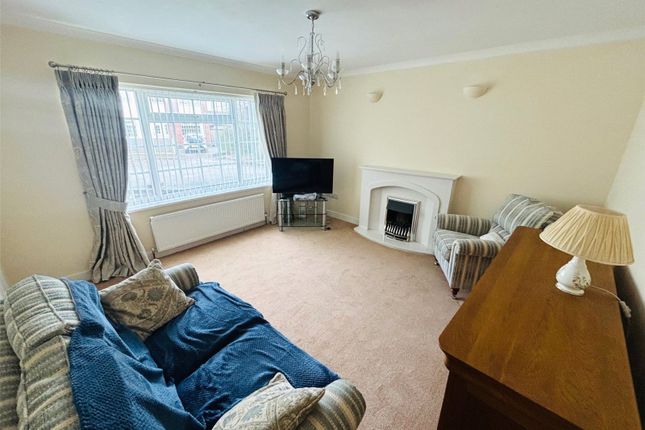 6, Willow Garth, Goole photo 2