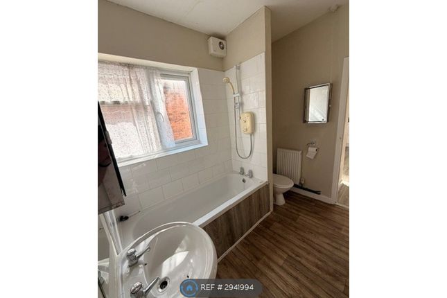 B Bargates, Leominster photo 4
