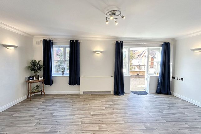 36, Mill House, Westbury photo 3