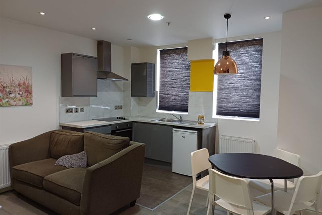 310 Hilux Apartments, 307 Walsall Road, Birmingham photo 3