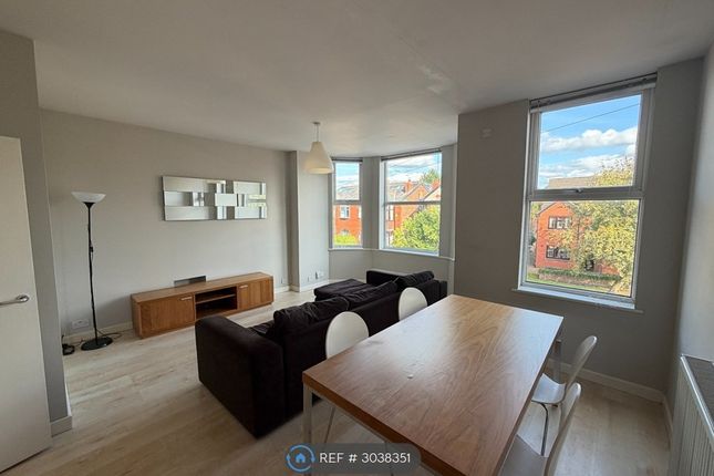 Flat, Norwood Road Stretford, Manchester photo 2