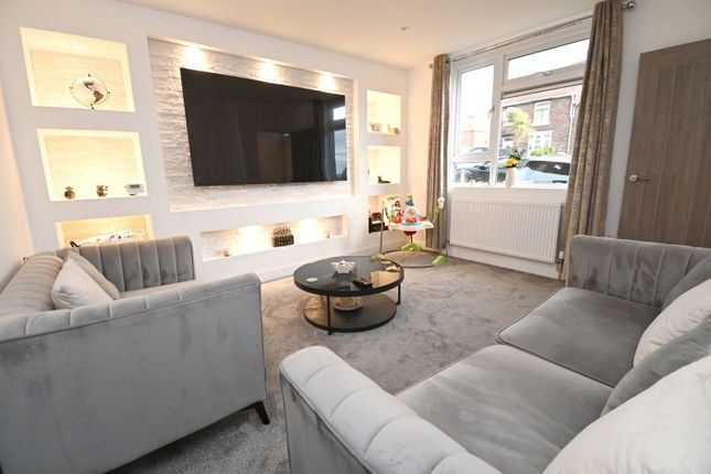 40, Longsight Road, Barnsley photo 3