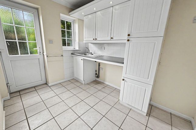 1, Lowry Close, Cambs photo 5