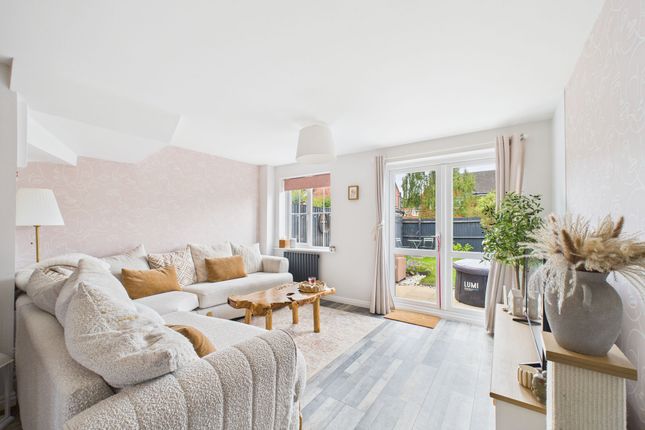 150 Flatts Lane, Calverton, Nottingham photo 2