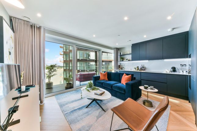Thumbnail Flat for sale in 1.9.902 Compass Wharf, London