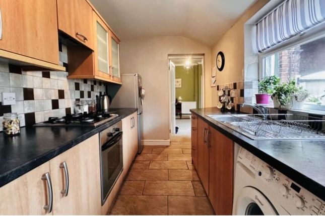 End terrace house for sale in Norfolk Street, Lincoln