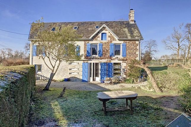 Detached house for sale in Brehal, Basse-Normandie, 50290, France
