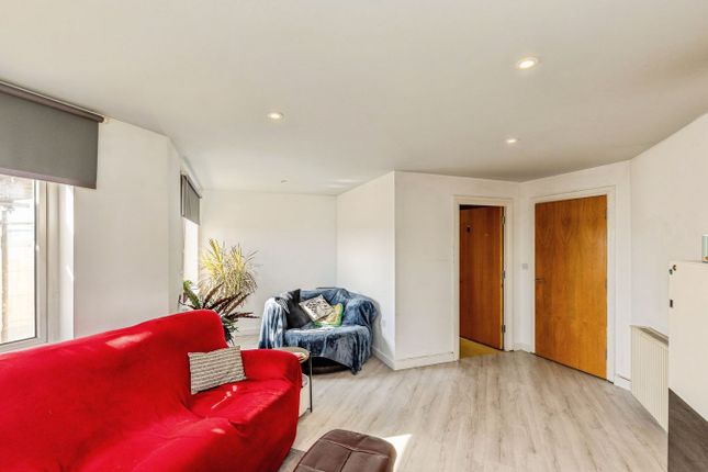 96, Woodacre, Bristol photo 4