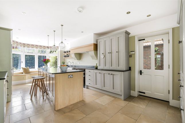 Rowans,, Ridgley Road, Godalming photo 4