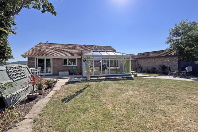 Lon Glyd, Belgrano, Abergele, Conwy LL22, 3 bedroom detached bungalow