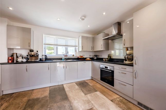 5, Trerammet Crescent, Cornwall photo 4