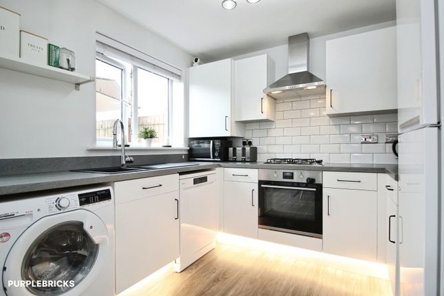 33, Limestone Road, Wakefield photo 2