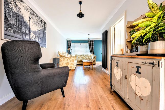 22, Heol Treferig, PONTYPRIDD photo 2