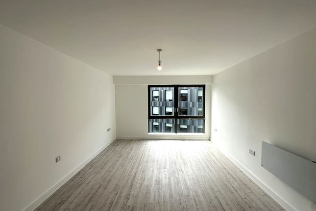 505, Peterborough photo 2