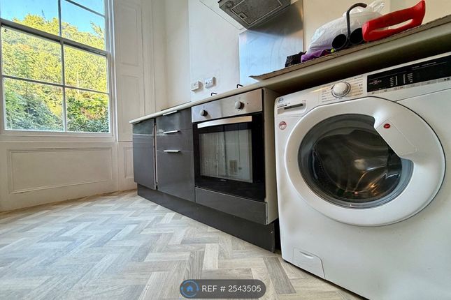 Flat, The Mount, St Leonards-On-Sea photo 5