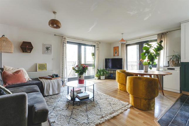 3 Bramble Court-10.Jpg