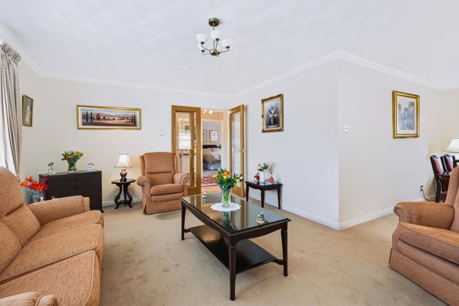 23 Barlaw Gardens, Armadale, West Lothian photo 4