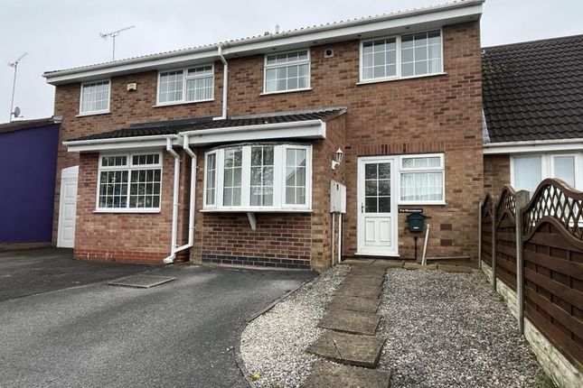 Thumbnail Town house for sale in Falcon Way, Woodville, Swadlincote