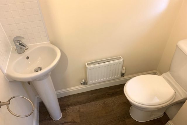 19, Roundthorn Close, Bridgnorth photo 3