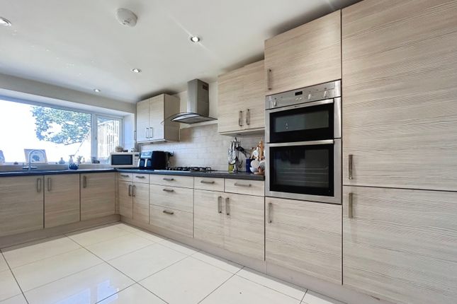 12, Guildhill Road, Bournemouth photo 2