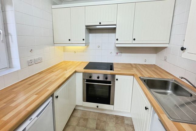19, Abbey Court, Hexham photo 2