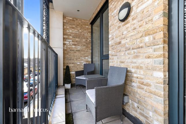 Flat 27, 2, Amelia Street, London photo 3