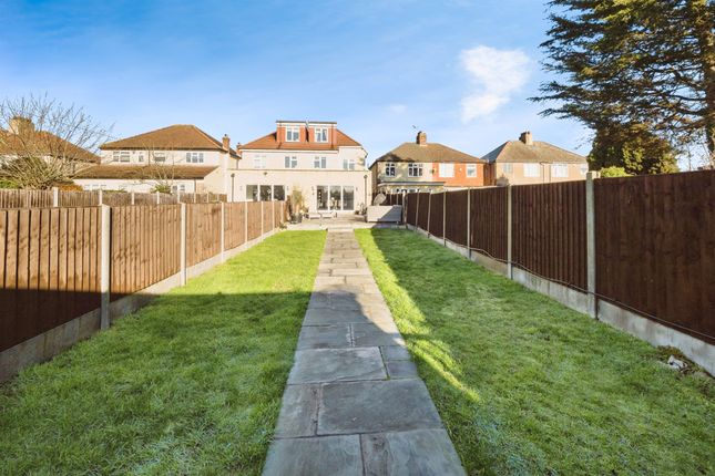 84a, Wennington Road, Rainham photo 3
