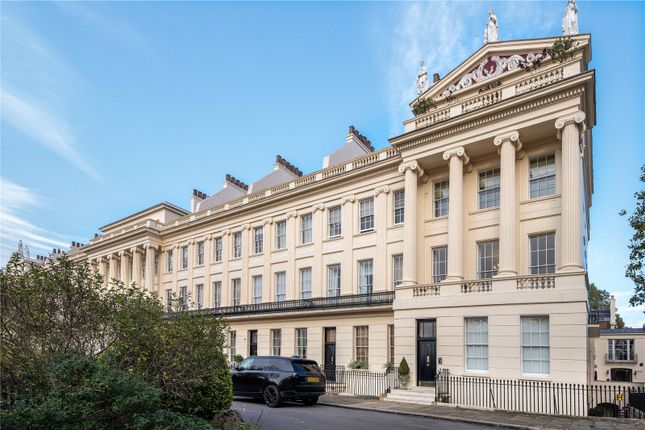 2-bed flat on Flat 6, 2, Gloucester Gate, London, £1,395,000