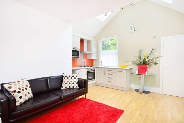 Thumbnail Flat to rent in St Pauls Avenue, Willesden, London
