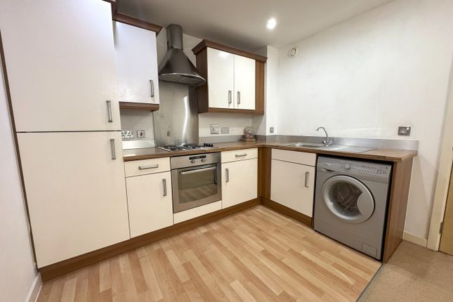 9, Royal Sovereign Apartments, Pentrechwyth photo 4