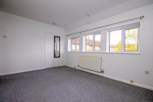 Terraced house for sale in Birkbeck Road, Hutton, Brentwood