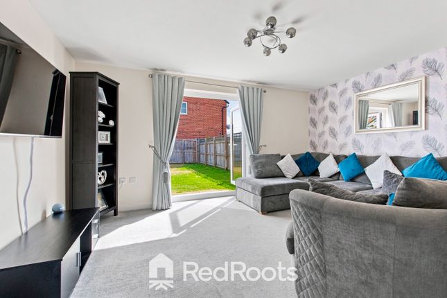 4 Garratt Way, Thorne, South Yorkshire photo 3