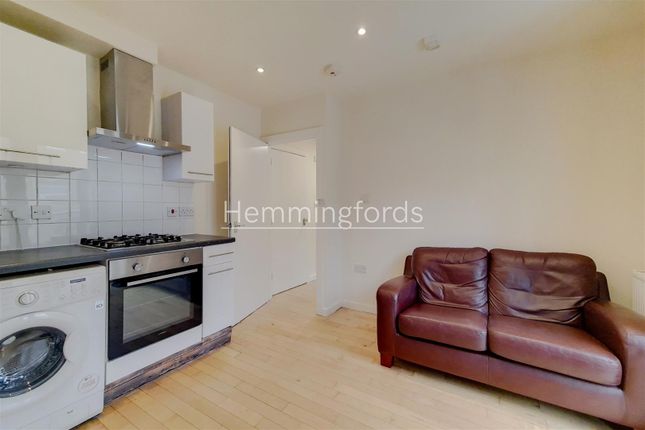 Flat 101, 3, Platinum Court, Cephas Avenue, Stepney Green photo 2