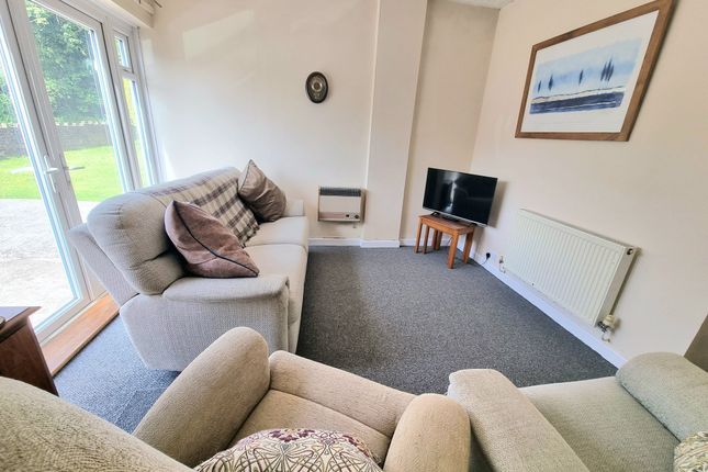 32 Bryn Road, Bridgend photo 3