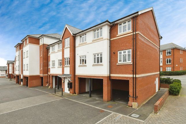 Flat for sale in Mary Munnion Quarter, Chelmsford