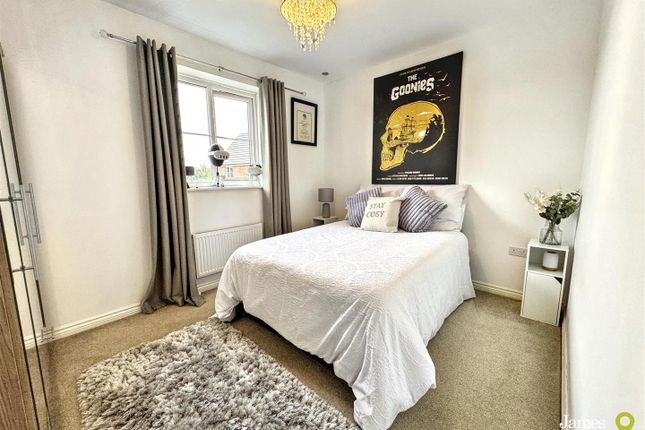 Flat 11, 25, Swan Crescent, Newport photo 3