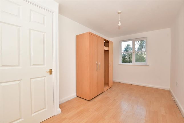 Flat for sale in Otter Close, London