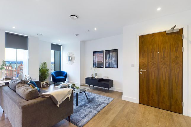 Flat to rent in Hadrians Tower, City Centre, Newcastle Upon Tyne