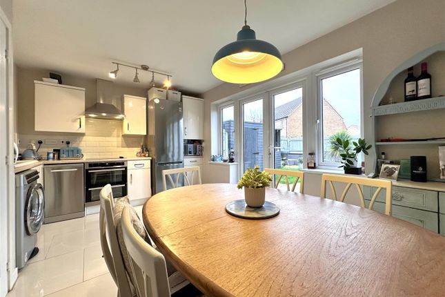 Open-Plan Dining Kitchen 077