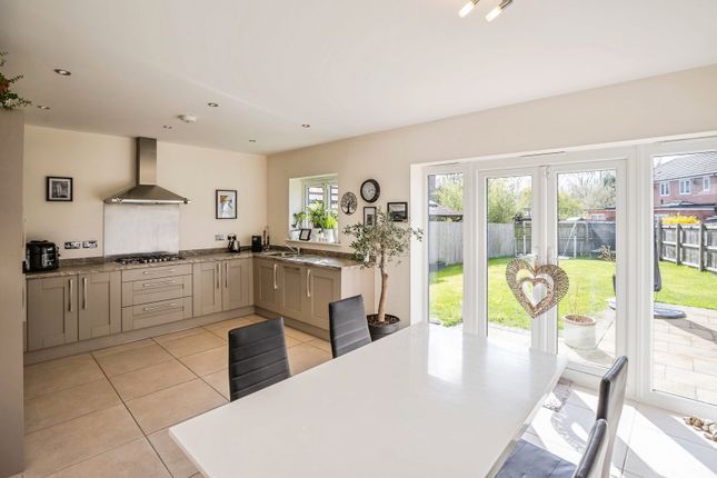 79, Llys Y Groes, Clwyd photo 2