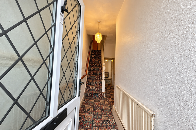8, Llyn Crescent, Ferndale photo 3