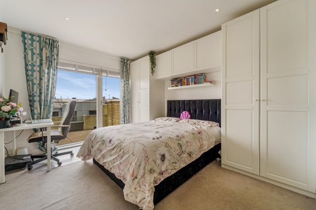 Flat for sale in Boulogne House, Frazer Nash Close, Isleworth